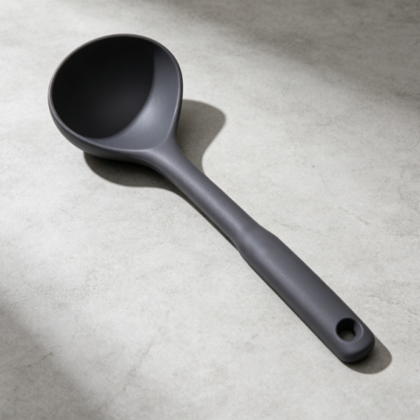 Household High Temperature Resistant Anti-scalding Soup Ladle (Non-stick)